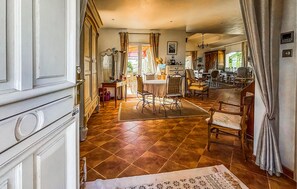 Living Room - Demeure avec piscine 1 (Tanneron)