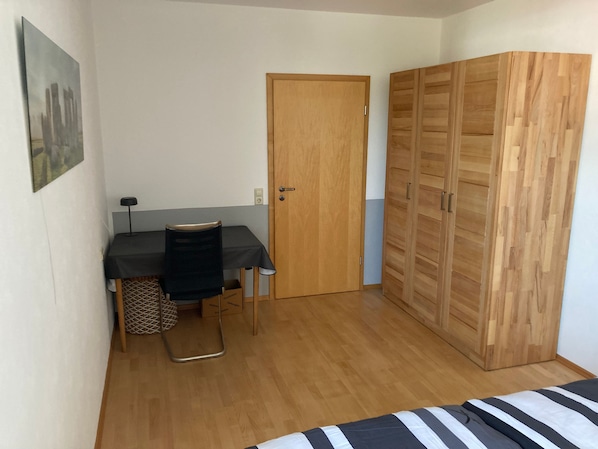 Room - Apartment 'Fewo Zweischlaf' with Wi-Fi (Stockach)
