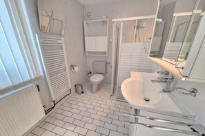 Untagged - Holiday home in Callantsoog with barbecue (Callantsoog)