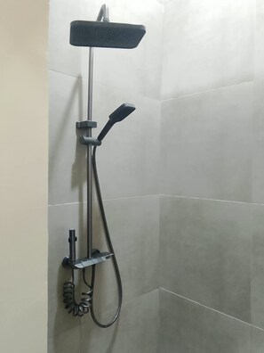 Bathroom - Commonstay Co-Living Denpasar (Denpasar)