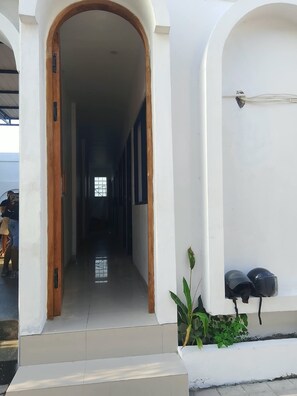 Unclassified image, 5 of 12, button - Commonstay Co-Living Denpasar (Denpasar)