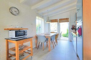 Untagged - Holiday home in Callantsoog with barbecue (Callantsoog)
