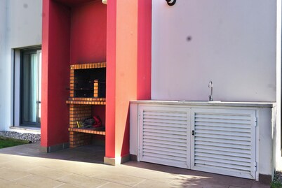 Spacious apartment for 2, near Baleal Beach