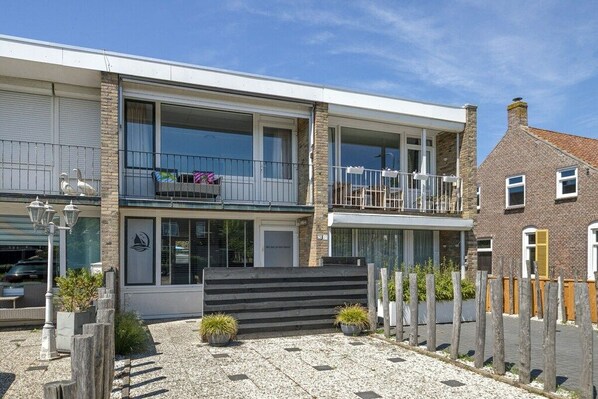 Untagged - Very close to the beach (Zoutelande)