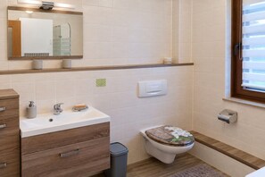 Bathroom - Holiday home Lieselotte in the heart of the Thuringian Forest (Brotterode-Trusetal)