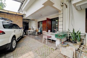 Khu ẩm thực ngoài trời