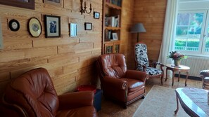 Living area - Vrbo Property (La Croix-aux-Mines)