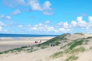 Untagged - Holiday home with 2 bedrooms (Callantsoog)