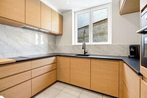 Kitchen - Spacious Family Blankenberge House (BLANKENBERGE)