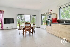 Unclassified image, 5 of 8, button - Merlin du Val Bed and Breakfast in Broceliande (Campénéac)