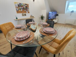 Dining - Vrbo Property (Ambleteuse)