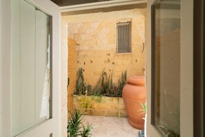 Interior - Apartment 'Calcarìa Suite - 2' with Shared Terrace, Wi-Fi and Air Conditioning (Lecce)