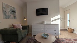 Living area - Fabulous 3-bedroom house in Cahersiveen perfect for your getaway (Cahersiveen)