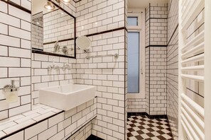 Bathroom - Opera Bastille - Elegant Studio (Paris)