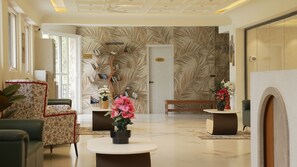 Lobby - Isvara (Kasauli)