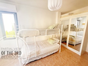 Room - Perfect 3-bedroom house with AC in enchanting Alcossebre (Alcossebre)