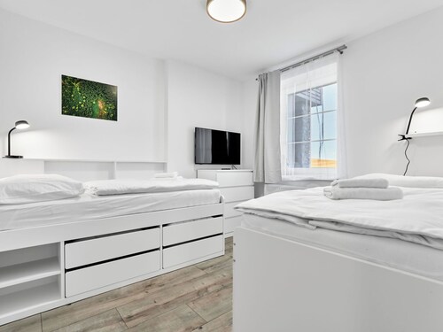 Cosy apartment for 8 people with WIFI, TV, patio, pets allowed and panoramic view