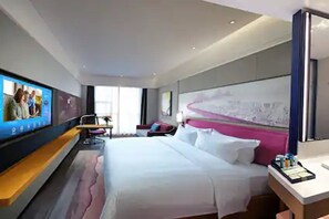 Room - Hampton by Hilton Wuhan East Lake Optics Valley (Wuhan)