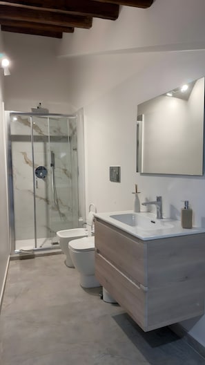 Bathroom - Apartment 'Casa Malida Guest House - Rossa' (Ucria)