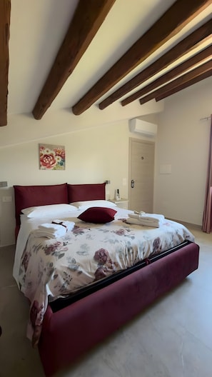 Room - Apartment 'Casa Malida Guest House - Rossa' (Ucria)