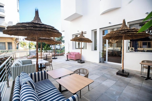 Outdoor dining - Hotel Tangier Malabata Center (Tangier)