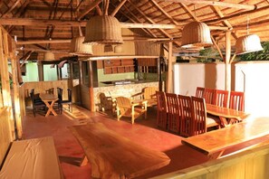 Nhà hàng