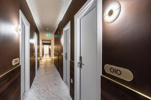La Maison Parliament by BQA