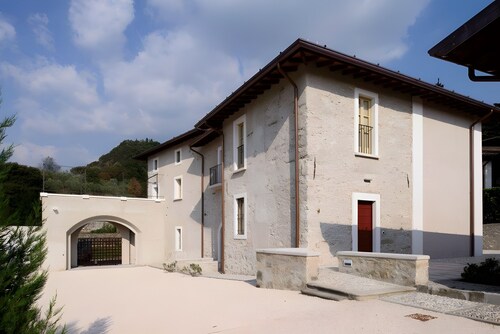 Holiday home 'Miramontiluxuryiseo' with Mountain View, Wi-Fi and Air Conditioning