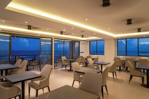 Dining - Atollios Skyview Hotel (Huraa)