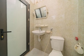 Bathroom - Toffee Homestay Ninh Binh (Hoa Lu)