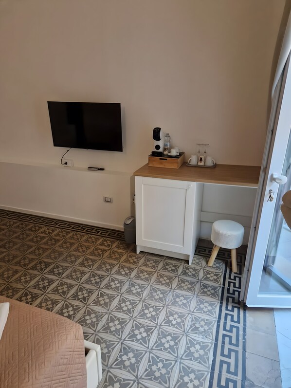 Room - Room 'Camera Eos' with Balcony, Wi-Fi and Air Conditioning (Siracusa)