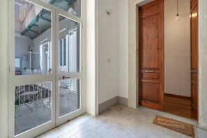 Interior - Apartment 'Iris' with balcony, Wi-Fi and air conditioning (Siracusa)