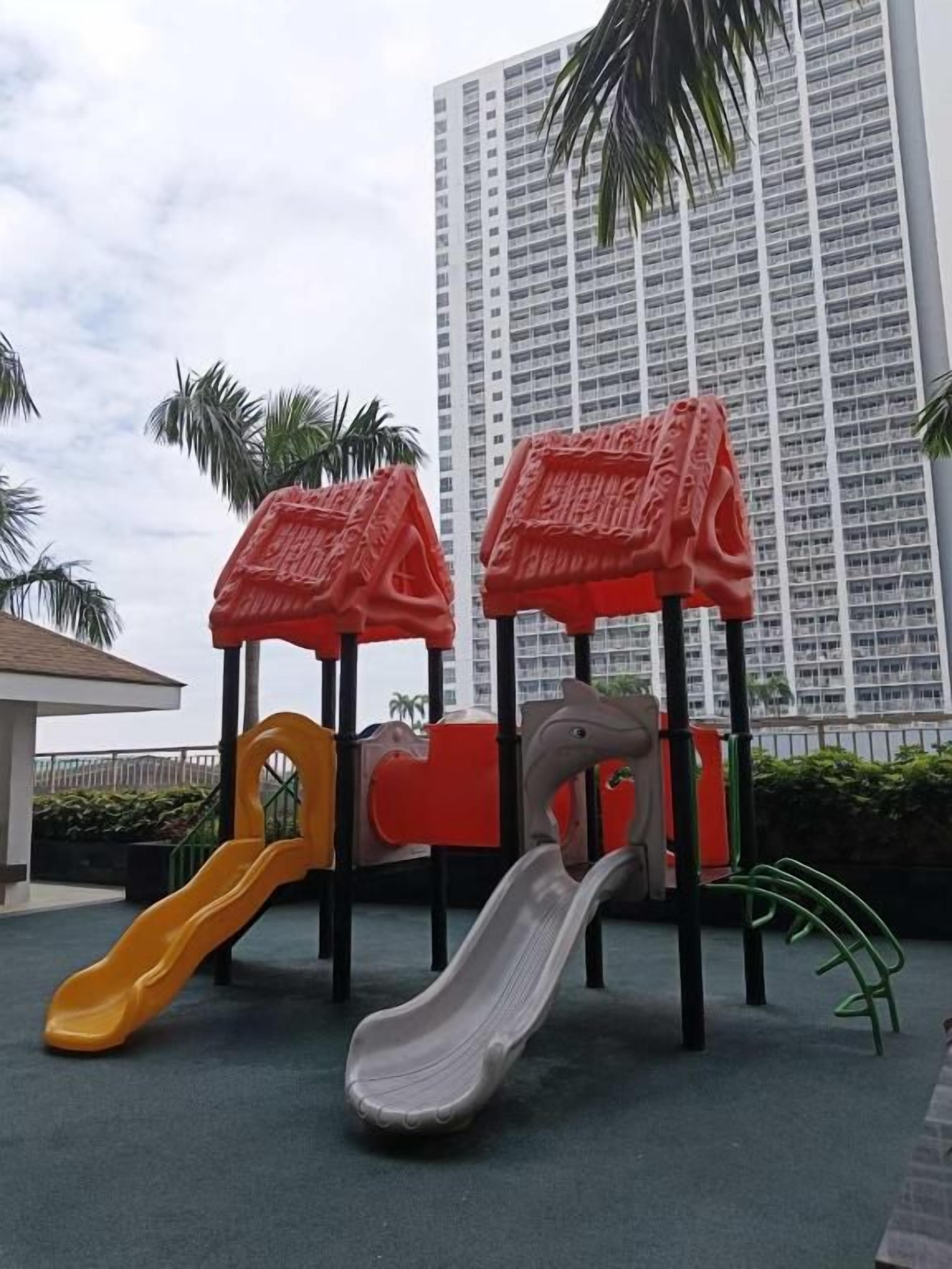 室外兒童遊樂區