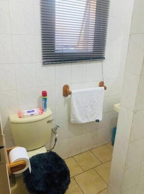 Bathroom - Matsheko Cozy Corner (Phalaborwa)