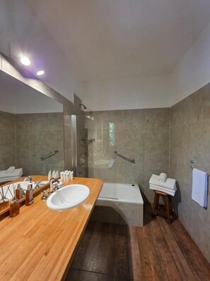 Bathroom - Hotel Loma Bola (Loma Bola)