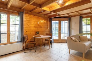 Unclassified image, 5 of 15, button - Vrbo Property (Koudekerke)