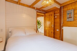 Room - Vrbo Property (Koudekerke)