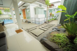 Terrace/patio - Rehat at Villa Tirta Kencana (Garut)