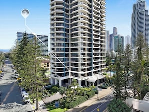 Exterior - Northcliffe Beach Escape & Ocean View - Pool, Spa (Surfers Paradise)