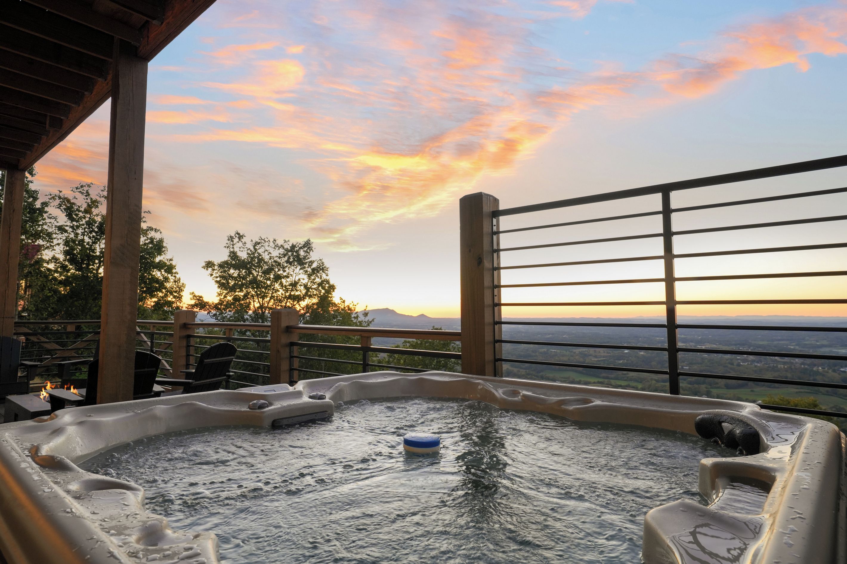 Hot tub at Sunset