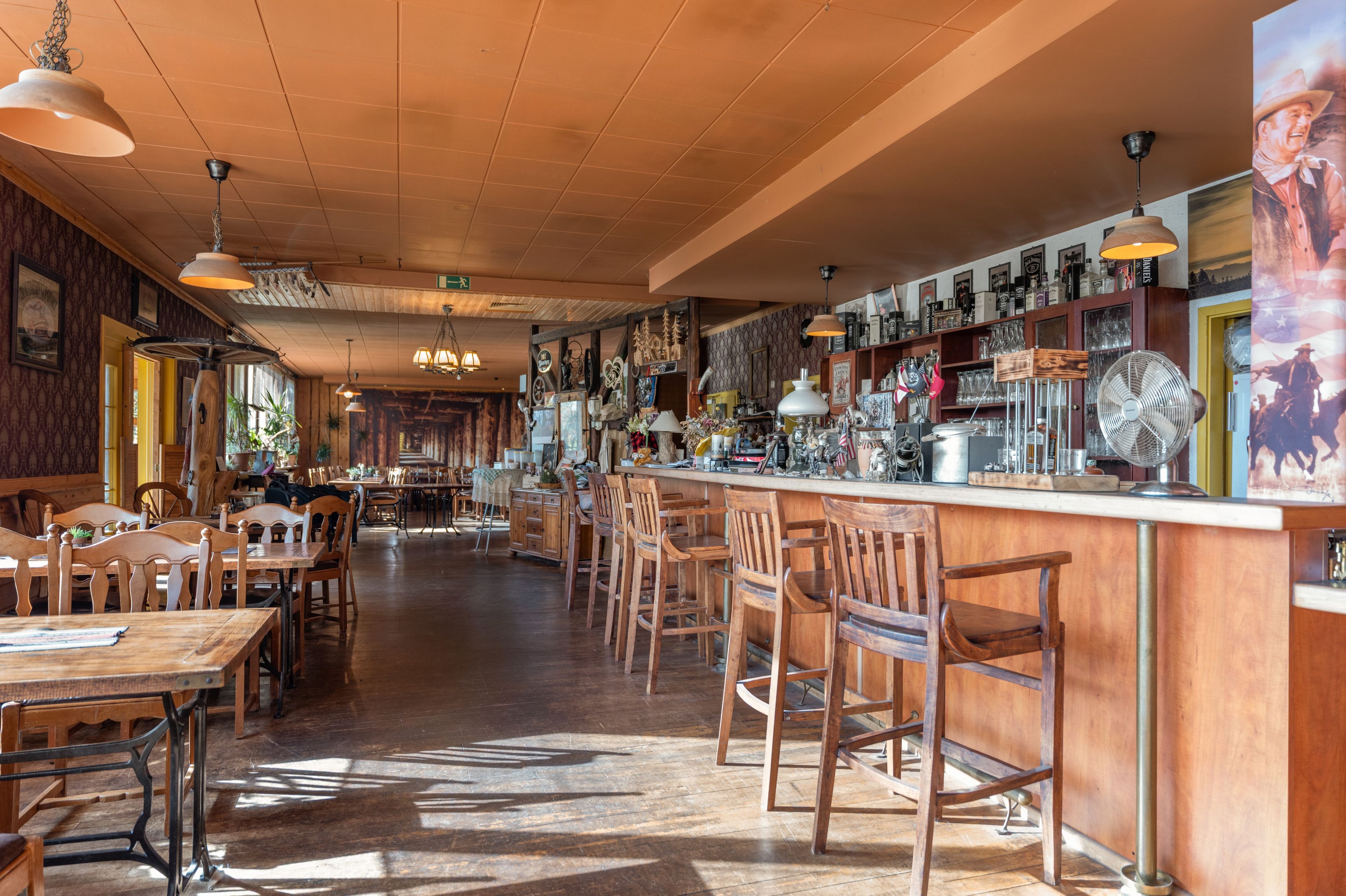 Bar (in der Unterkunft)