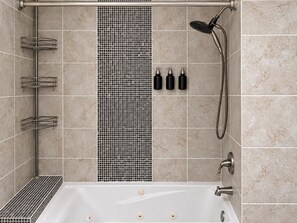 Bathroom - 4 Bedroom Fleetwood Gem-City Access, Suburban Comfort (Mount Vernon)