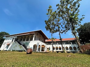 Ngoại thất
