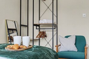 Interior - Comfortable Flat in Bedford – Sleeps 3–4 Guests (Bedford)