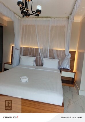 Room - Masese Heights Hotel (Masese)