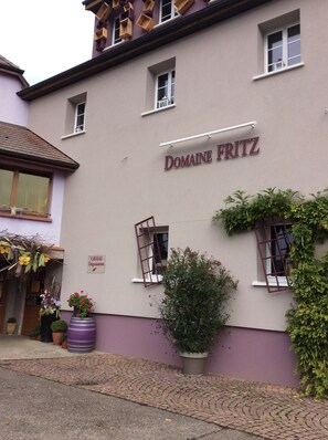 Exterior - Cottage 'Le Chalet - Domaine Fritz' with Mountain View, Private Terrace and Step-Free Access (Kaysersberg Vignoble)