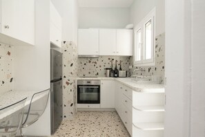 Private kitchen - Centrally located in Athens, within easy reach of the Acropolis. (Athina)