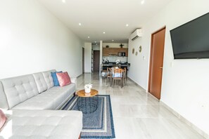 Living area - Vrbo Property (Cancún)