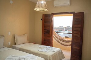 Room - Nuno Jeronimo (Taiba)