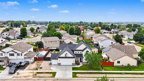 Aerial view - Spacious 5-bedroom house in quaint Middleton with AC (Middleton)